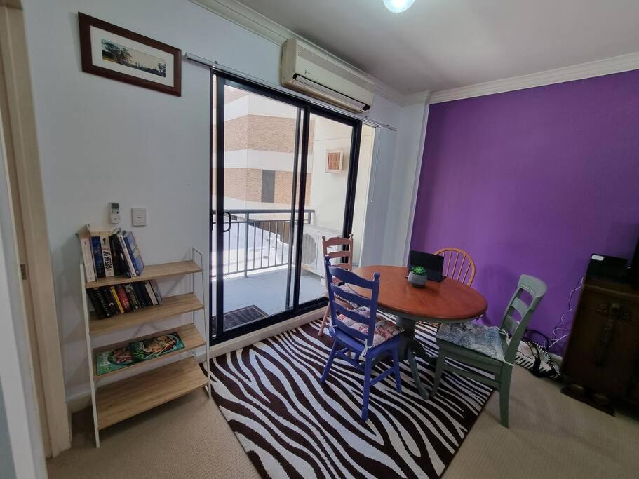 Little Monica Apartment- Spacious, Affordable & Central — Photos 2